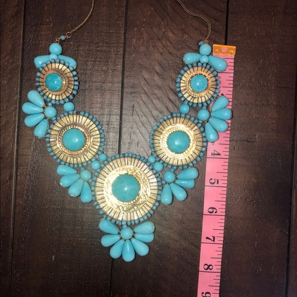 Faux turquoise statement necklace - Picture 6 of 8